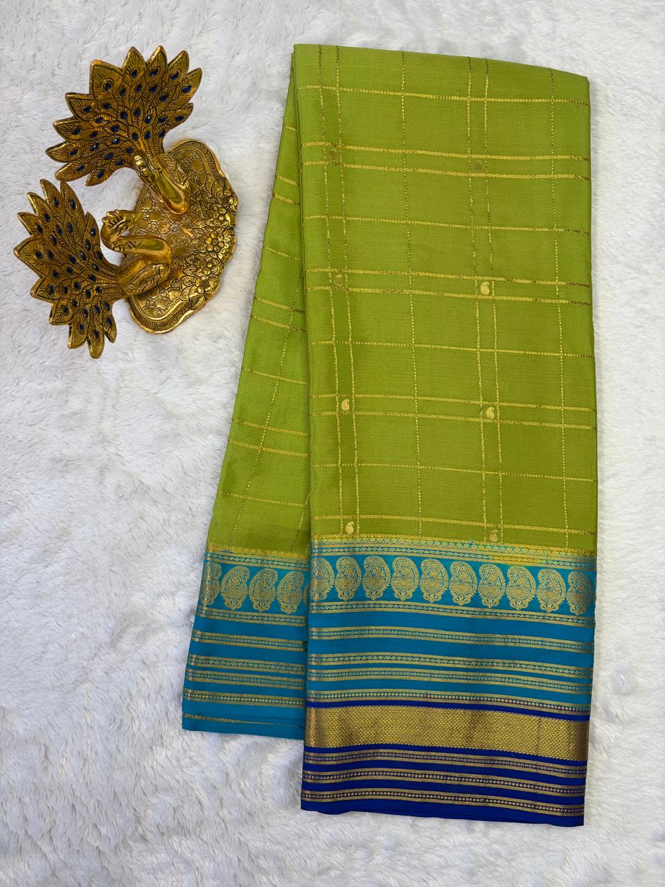 Parrot Green